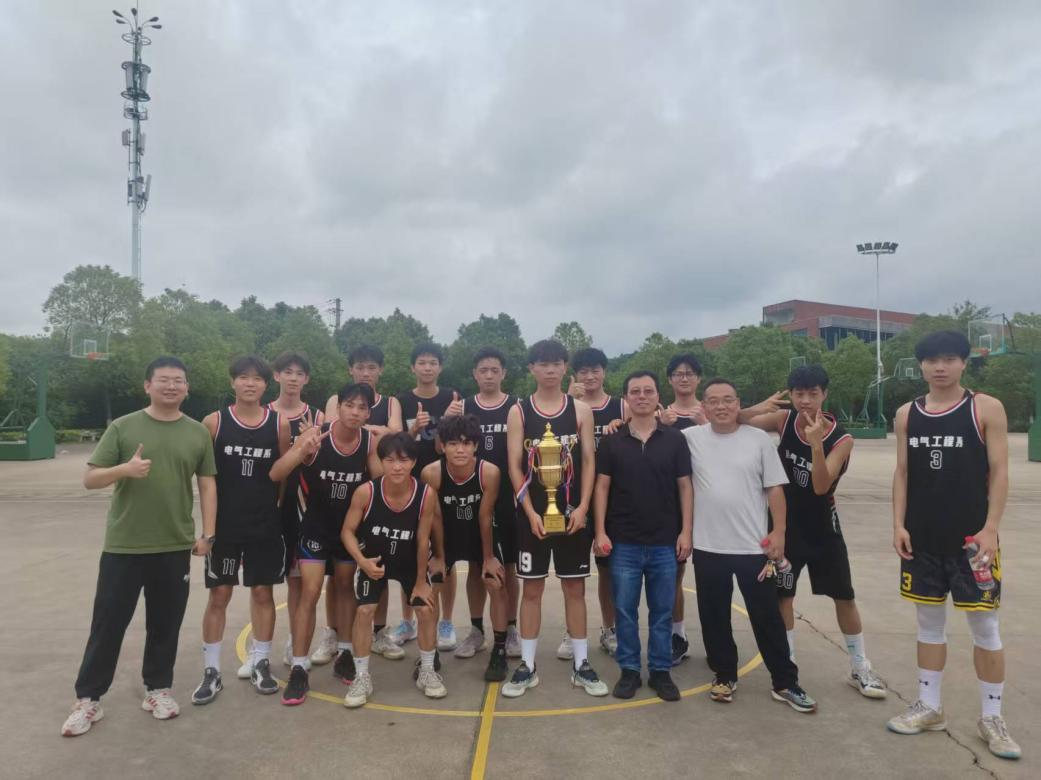 電氣工程系籃球隊逆風奮起 摘得學院“歡送杯”季軍
