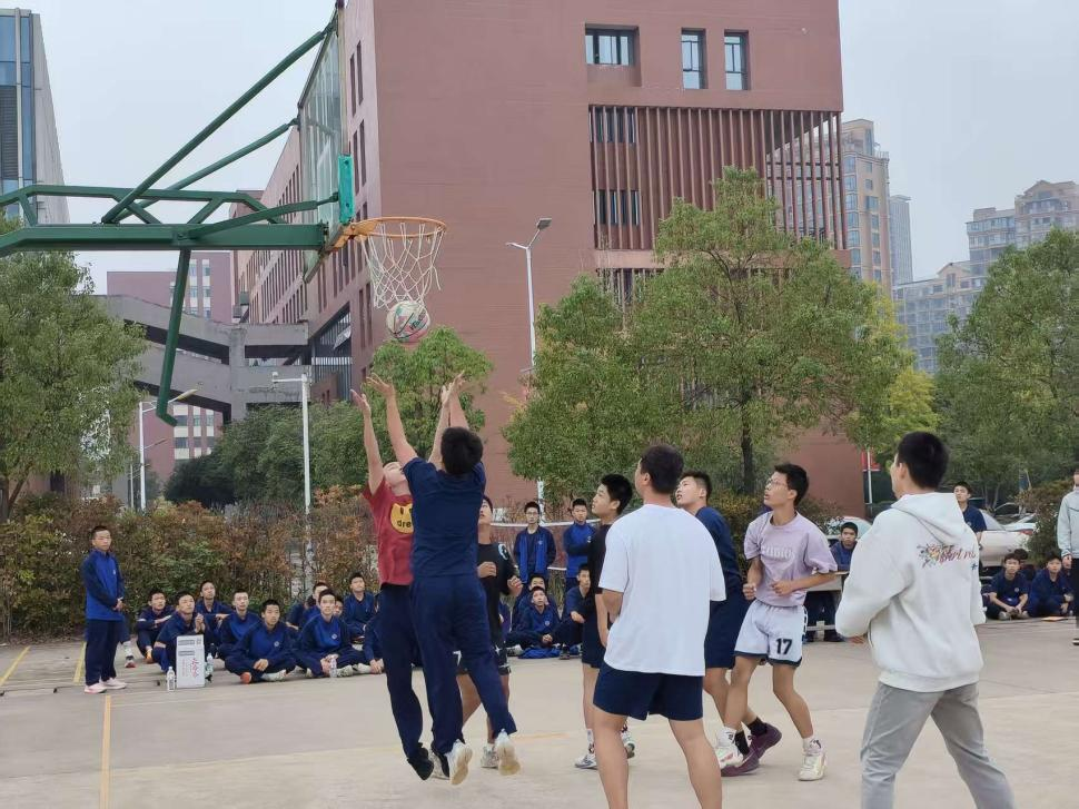 青春“籃”不住，熱血啟新程——信息工程系2025年新生籃球賽圓滿落幕
