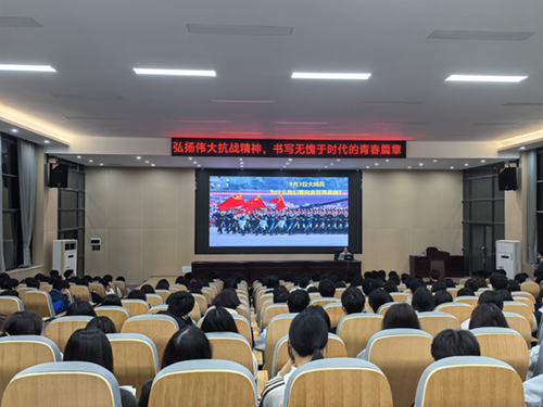 以抗戰(zhàn)精神為翼，書寫青春滾燙篇章——思政課部“航空大講堂”燃情開講
