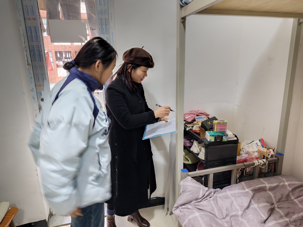 建筑裝飾系啟動(dòng)校園安全專項(xiàng)整治月活動(dòng)